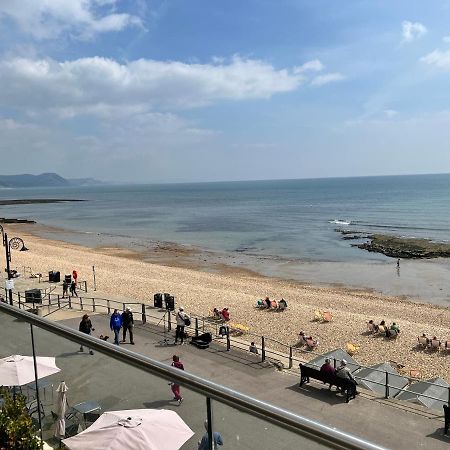 Largigi Offering Two Amazing Panoramic Sea Front Apartments Lyme Regis Esterno foto