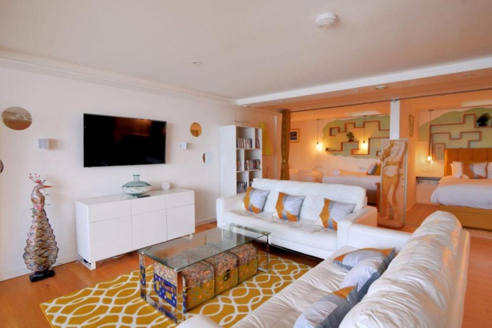 Largigi Offering Two Amazing Panoramic Sea Front Apartments Lyme Regis Esterno foto