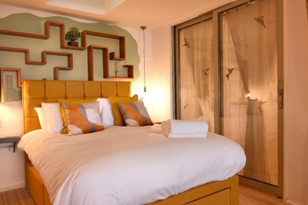 Largigi Offering Two Amazing Panoramic Sea Front Apartments Lyme Regis Esterno foto